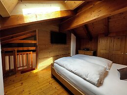 Kaiserkrone Charming Retreat