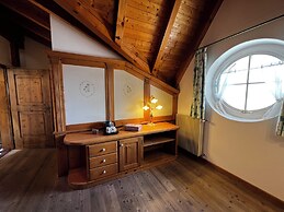 Kaiserkrone Charming Retreat