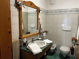 Kaiserkrone Charming Retreat