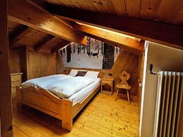 Kaiserkrone Charming Retreat