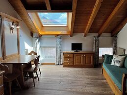 Kaiserkrone Charming Retreat