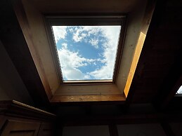 Kaiserkrone Charming Retreat