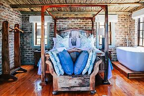 Buccara Noetzie - Lindsay Castle