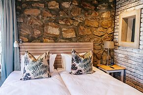 Buccara Noetzie - Lindsay Castle