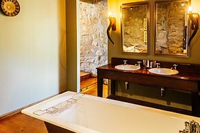 Buccara Noetzie - Lindsay Castle