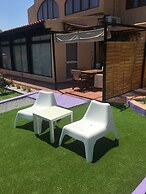 Traditional Studio near Airport