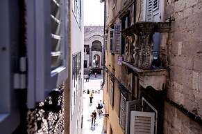 Apartment Peristil Cardo