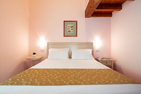 Domina Borgo degli Ulivi - Lake Garda