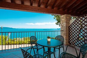 Domina Borgo degli Ulivi - Lake Garda