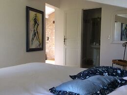 Le Clos Pastel