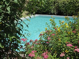 Le Clos Pastel