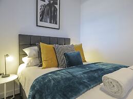 Tudors eSuites Birmingham Apartments Jewellery Quarter