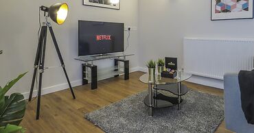 Tudors eSuites Birmingham Apartments with Gated Parking