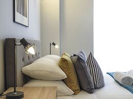 Tudors eSuites Birmingham Apartments with Gated Parking