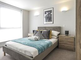 Tudors eSuites Birmingham Apartments with Gated Parking