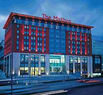 Tudors eSuites Birmingham Apartments with Gated Parking