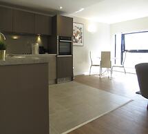 Tudors eSuites Birmingham Apartments with Gated Parking