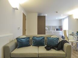 Tudors eSuites Birmingham Apartments with Gated Parking