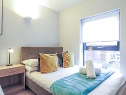 Tudors eSuites Birmingham Apartments with Gated Parking