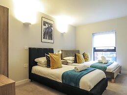 Tudors eSuites Birmingham Apartments with Gated Parking