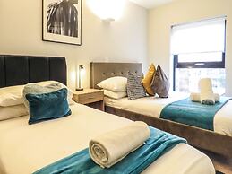 Tudors eSuites Birmingham Apartments with Gated Parking