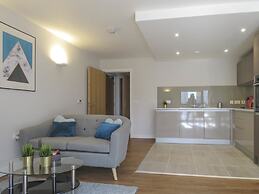 Tudors eSuites Birmingham Apartments with Gated Parking