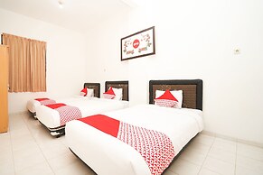 OYO 485 Marcello Residence