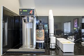 Red Roof Inn PLUS+ Hammond