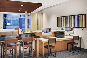 Holiday Inn Express & Suites Hudson I-94 by IHG