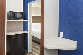 Holiday Inn Express & Suites Hudson I-94 by IHG