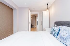 Stylish 2bed 2bath in Notting Hill