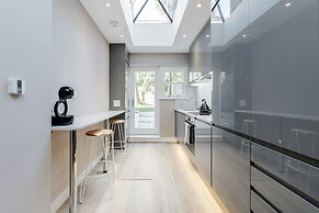 Stylish 2bed 2bath in Notting Hill