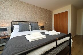 Stay Central Century Wharf