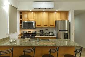 Peninsula 106 2 BR by Casago