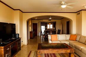 Las Mananitas E3301 2 BR by Casago