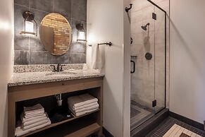 Crosby Lofts