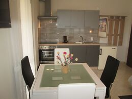 Villa Velin Apartments