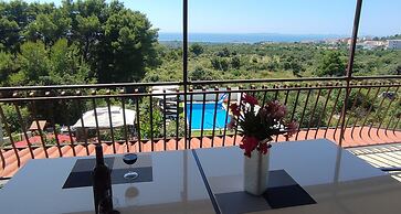 Villa Velin Apartments