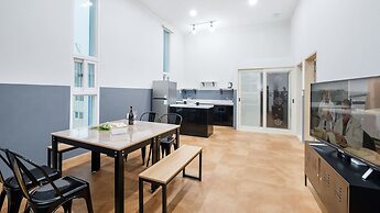 Yeongheungdo Tour Pension