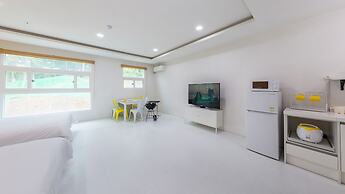 Yeongheungdo Tour Pension