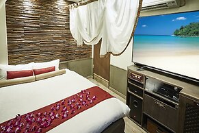 Hotel Petit Bali Higashishinjuku - Adults Only