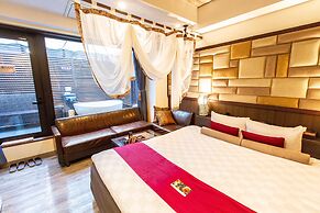 Hotel Petit Bali Higashishinjuku - Adults Only