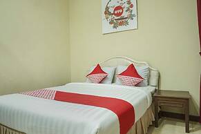 OYO 804 Ndalem Maharani Guest House