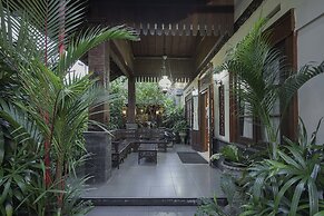 OYO 804 Ndalem Maharani Guest House