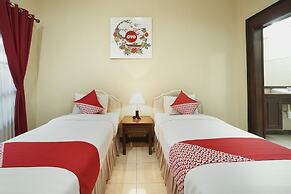 OYO 804 Ndalem Maharani Guest House
