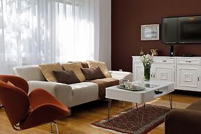 Luxury beach apartment private parking