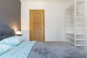 Luxury beach apartment private parking