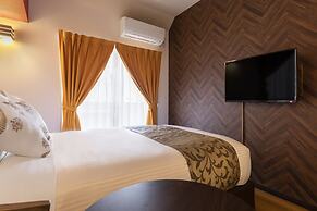 Mr.KINJO in Color'z Ciizi