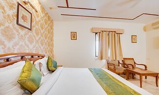 Itsy Hotels Auzone & Spa