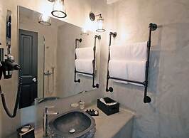 Camara Studio Mykonos